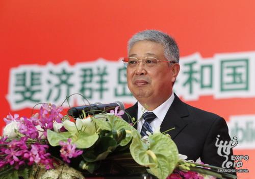 Li Liguo, ministre chinois des Affaires civiles, prononce un discours lors de la cérémonie.