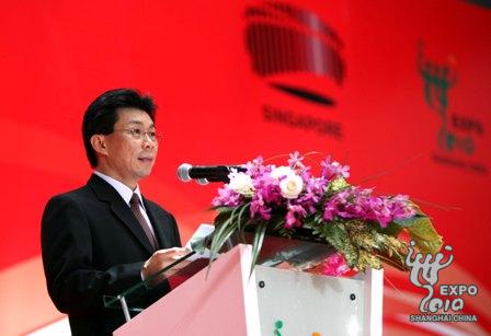 Discours de Lee Yi Shyan, ministre du Commerce et de l'industrie en charge de l'entrepreneuriat de Singapour, lors de la cérémonie.