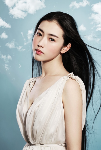 Photos: La belle fille chinoise Zhang Xinyuan