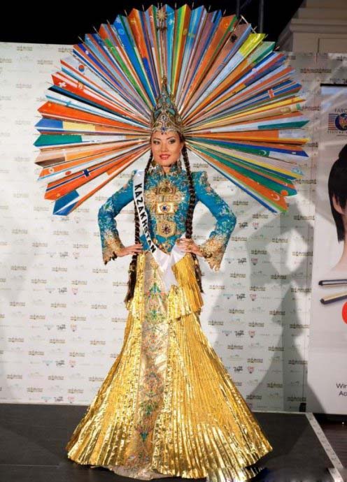 Concours Miss Univers 2010 : présentation des costumes nationaux