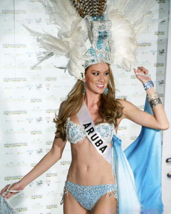 Concours Miss Univers 2010 : présentation des costumes nationaux