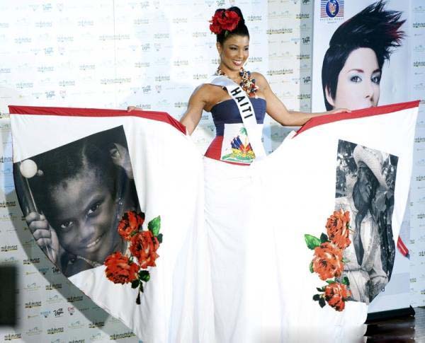 Concours Miss Univers 2010 : présentation des costumes nationaux