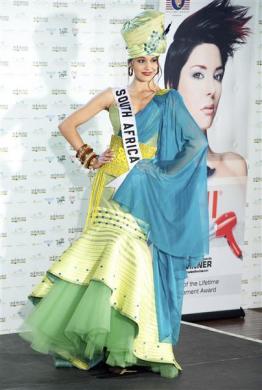 Concours Miss Univers 2010 : présentation des costumes nationaux