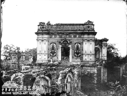 Exposition d&apos;anciennes photos du palais de Yuanmingyuan