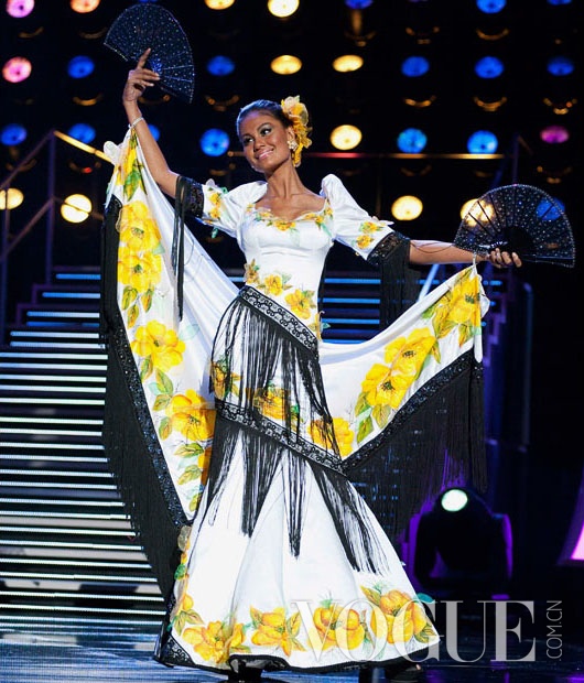 Concours Miss Univers 2010 : présentation des costumes nationaux