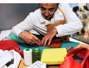 Pavillon Italie à l'Expo : Fabrication de chaussures Tod's