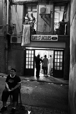 Photo: La vie quotidienne des gitans de St. Jacques en France