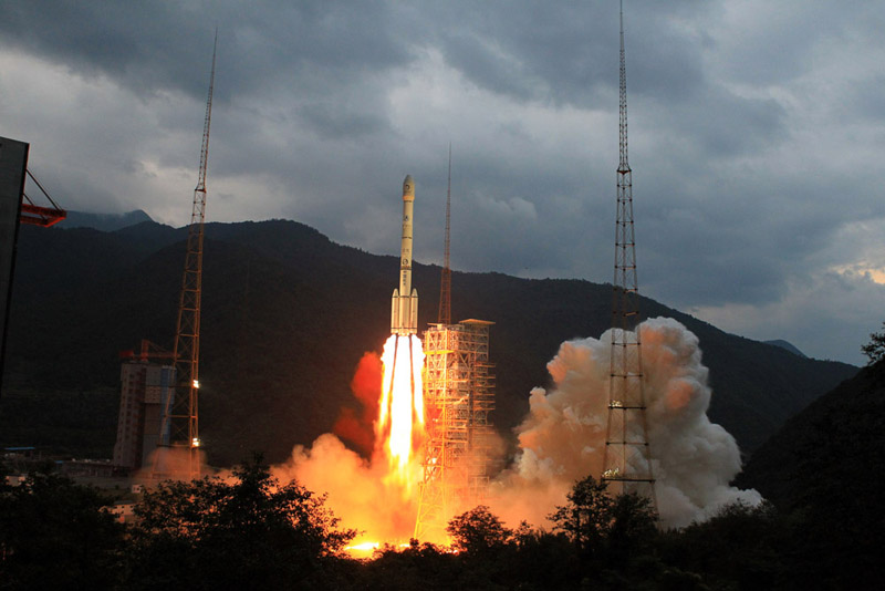 La Chine lance sa deuxième sonde lunaire 5