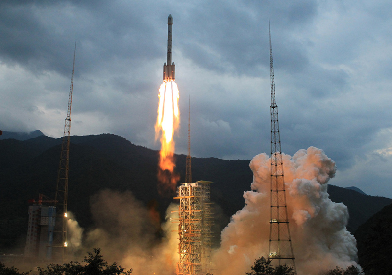 La Chine lance sa deuxième sonde lunaire 5