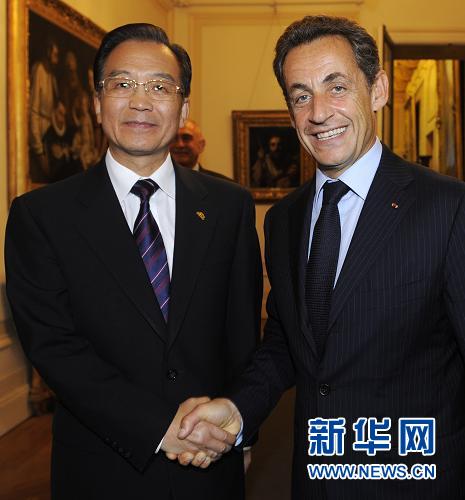 Le PM chinois exhorte la France à oeuvrer pour approfondir les relations UE-Chine