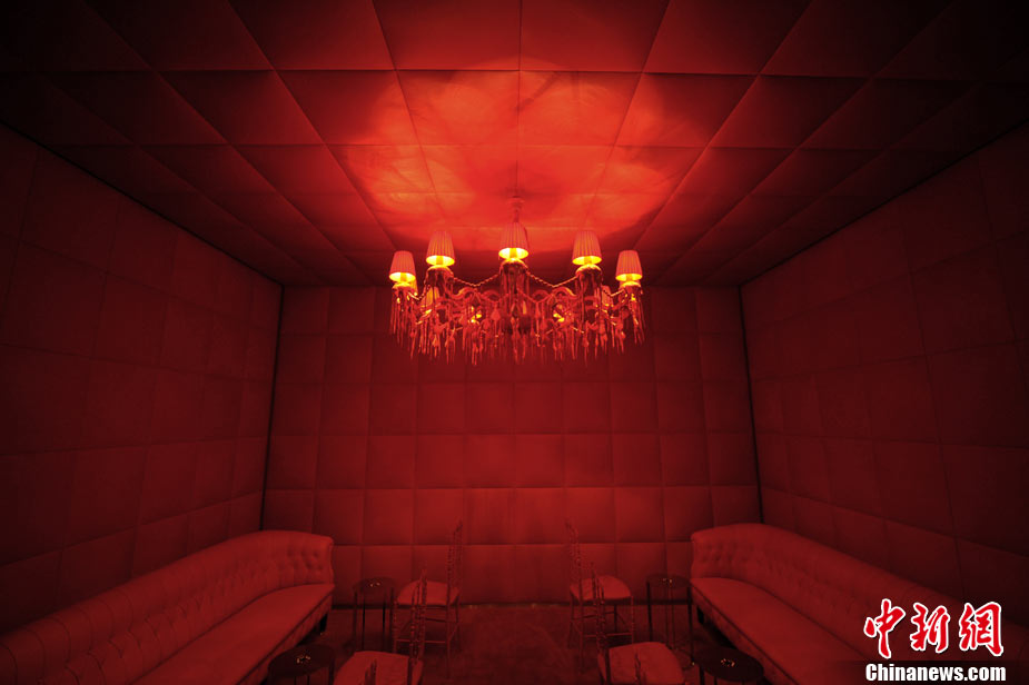 Réouverture de l&apos;hôtel de luxe Royal Monceau signé Philippe Starck