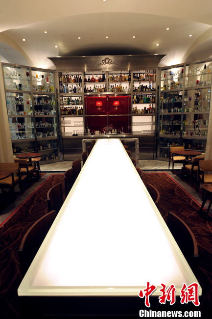 Réouverture de l&apos;hôtel de luxe Royal Monceau signé Philippe Starck