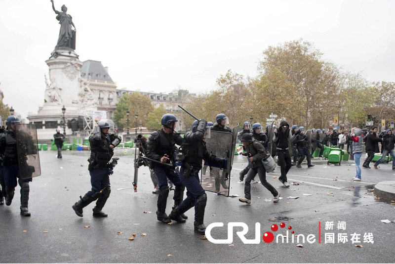 Arrestation de 1 200 casseurs durant les manifestations françaises de mardi 