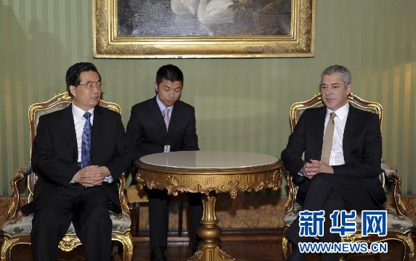 Le président chinois rencontre le Preministre ministre portugais