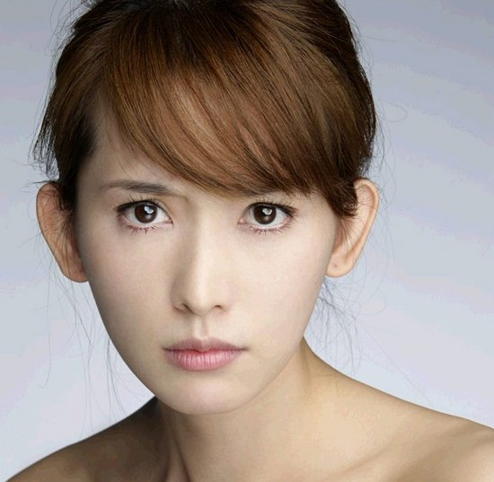 Grimaces adorables de la top-modèle taïwanaise Chiling 1