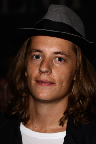 Le fils aîné de Nicolas Sarkozy fait ses premiers pas dans le mannequinat