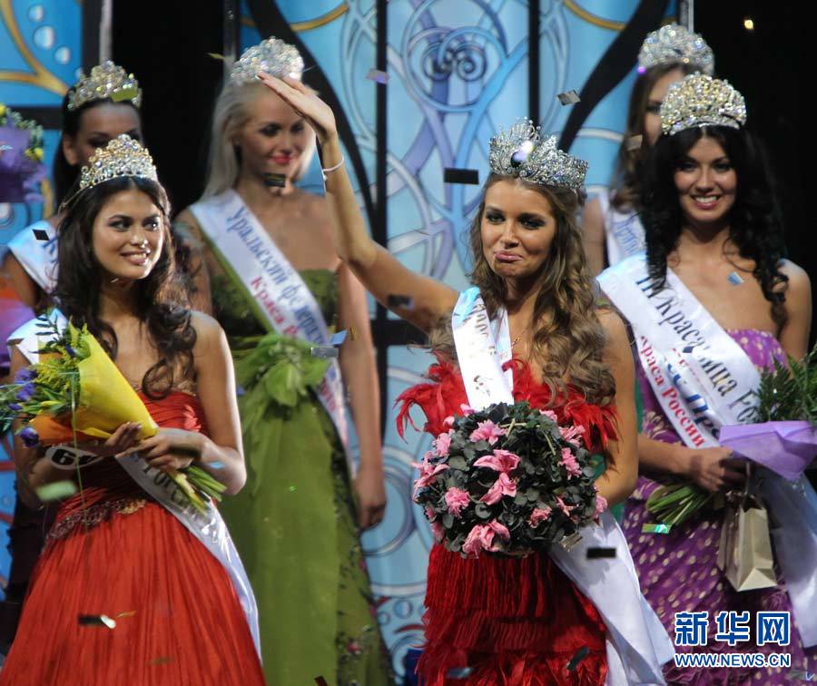 Konovalova Daria couronnée Miss Russie 2010