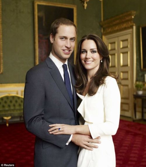 Publication des photos de fiançailles du prince William et de Kate Middleton