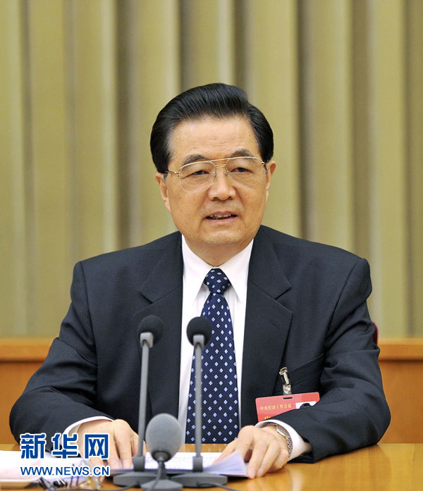 Le président chinois Hu Jintao prononce un discours important lors de la Conférence nationale sur le travail économique.