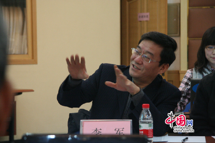 Li Jun, professeur de l&apos;École normale supérieure de la Capitale de Beijing