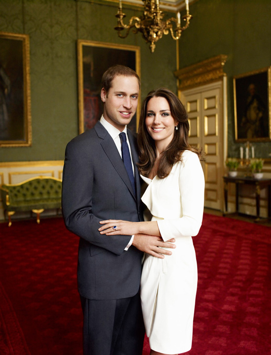 La robe de fiançailles de Kate Middleton très recherchée sur Internet