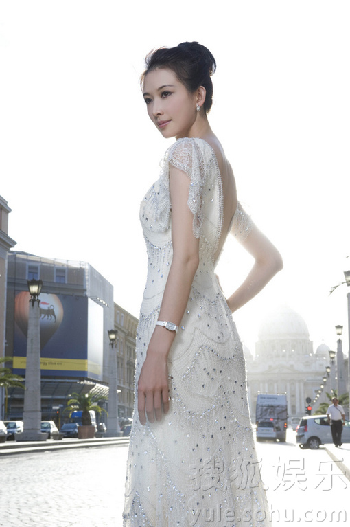 Calendrier 2011 de la top-modèle taïwanaise Chiling 2