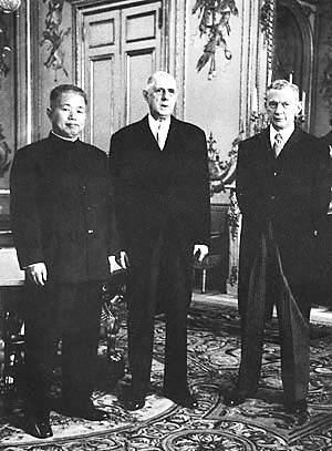 Les négociations confidentielles et l'établissement des relations diplomatiques entre la Chine et la France 