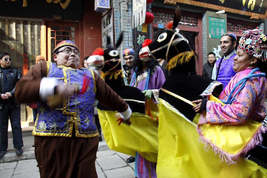 Shandong : célébrer la Fête du Printemps à Zhoucun(5)