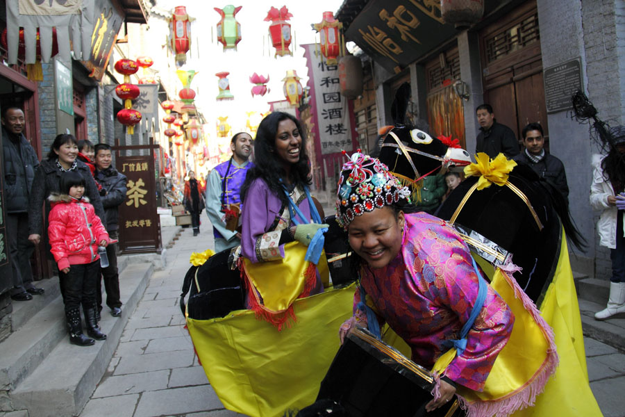 Shandong : célébrer la Fête du Printemps à Zhoucun(6)