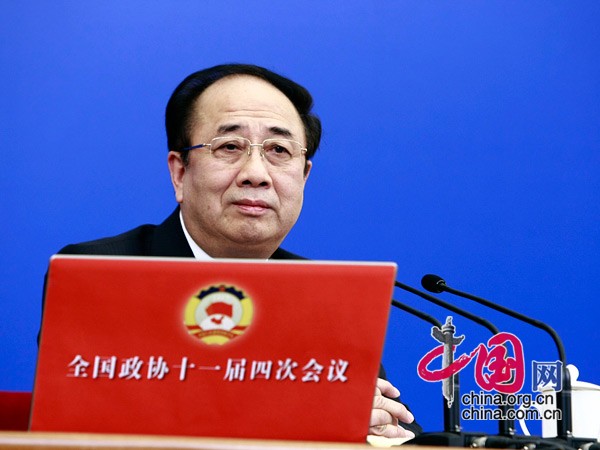M. Zhao Qizheng, porte-parole de la 4e session de la XIe CCPPC, présente les informations sur la session et répond aux questions des journalistes.