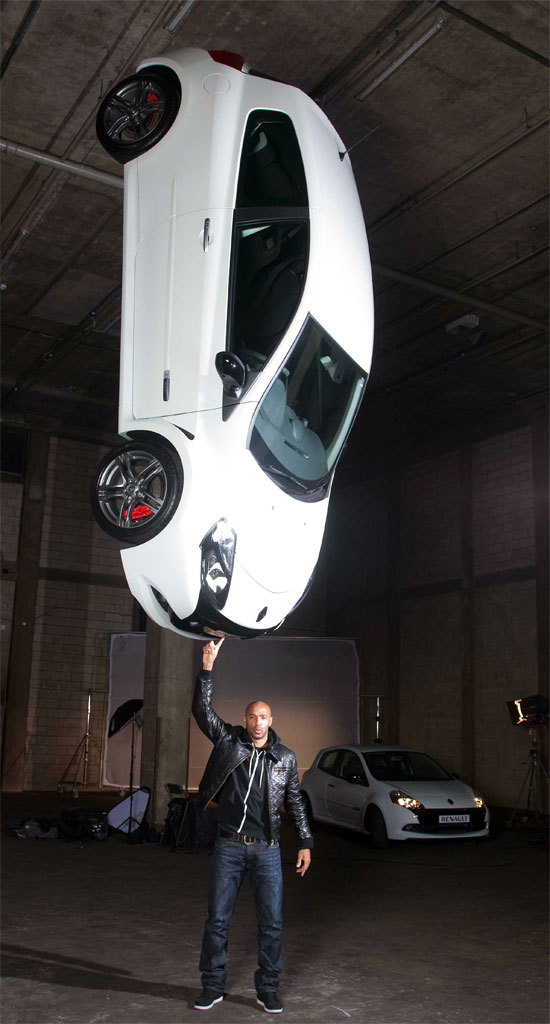 Thierry Henry vend des voitures(5)