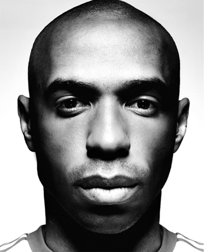 Thierry Henry vend des voitures(7)