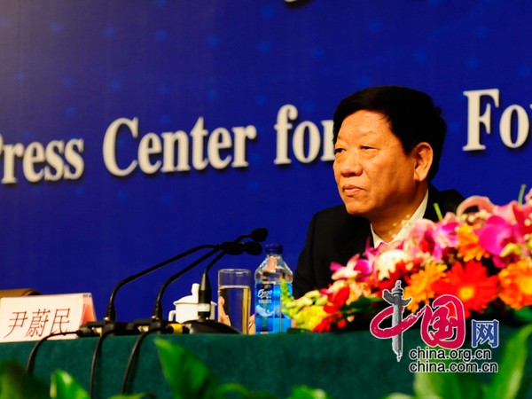 M. Yin Weimin, ministre chinois des Ressources humaines et de la Sécurité sociale