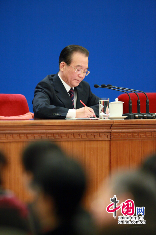La conférence de presse de Wen Jiabao_9