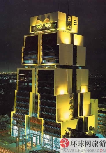 2. Le Robot Building, à Bangkok, en Thaïlande.