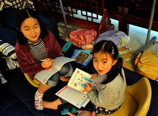 Séisme au Japon : des réfugiés dans un restaurant chinois