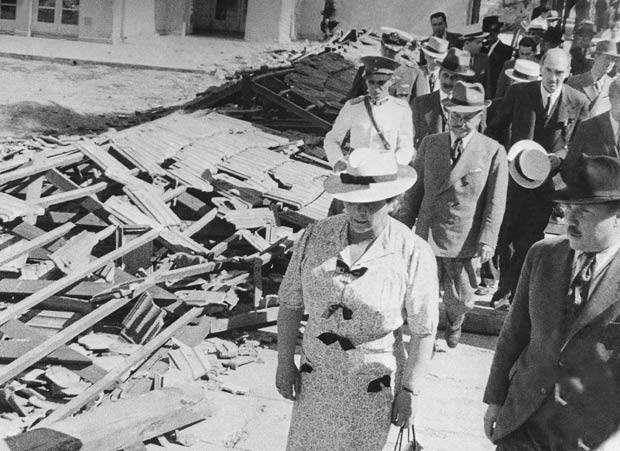 En 1939, Concepcion au Chili. Séisme de magnitude 8,3 sur l'échelle de Richter. Bilan humain : 28 000 morts. Pertes matérielles : 100 millions de dollars.