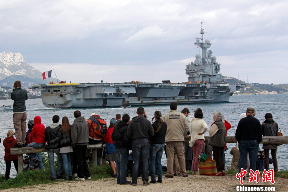 Départ du porte-avions français Charles-de-Gaulle pour participer aux opération en Libye 6