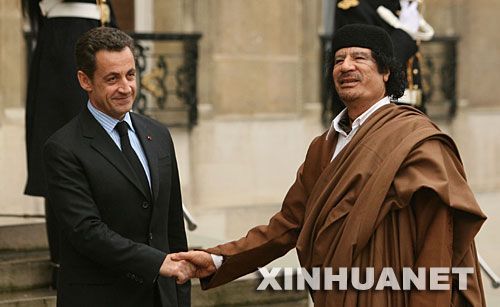 Rétrospective des moments amicaux entre Kadhafi et les dirigeants des pays occidentaux(2)