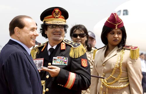 Rétrospective des moments amicaux entre Kadhafi et les dirigeants des pays occidentaux(11)