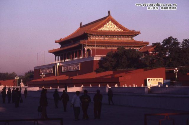 La porte Tian'anmen de Beijing en 1981.