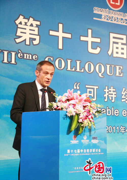 Jean-Pascal Tricoire, president du Comité France Chine, prononce un discours lors de l&apos;ouverture du XVIIe colloque économique franco-chinois.