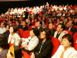 L'ambassade de Chine en France a organisé le 17 un centenaire de la révolution de 1911 au cinéma Le Balzac à Paris, en projetant un film intituléBodyguards and Assassins, au sujet de cette révolution.