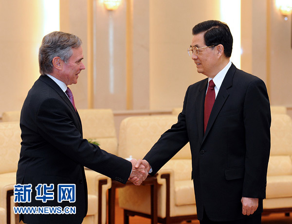 Le président chinois rencontre le président de l'Assemblée nationale de France 1