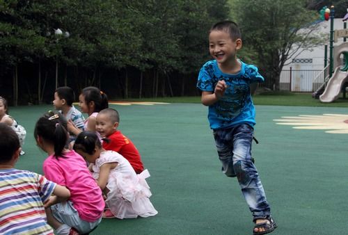 Lang Zheng est le garçon « saluant » sauvé lors du séisme du Sichuan. 3