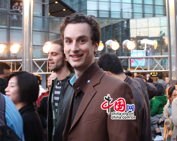 Le 7 avril , Julien Gaudfroy présent à la cérémonie d'inauguration du festival culturel Croisements.