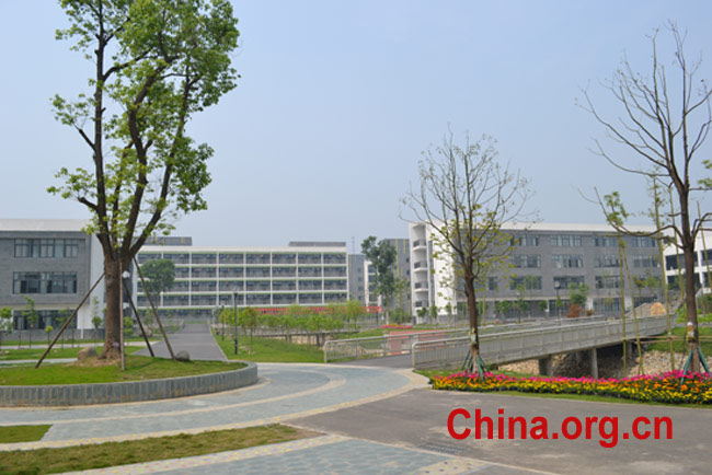 Le nouveau lycée de Beichuan, capable d'accueillir plus de 5 000 élèves.