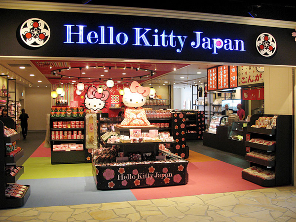 De plus, en tant que pays natal de Hello Kitty, la boutique qui lui est dédiée est immense.
