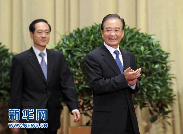 Le PM chinois évoque le développement scientifique et technologique du pays