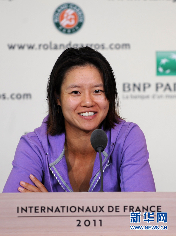 Roland-Garros : Li Na bat Maria Sharapova et se qualifie en finale 9